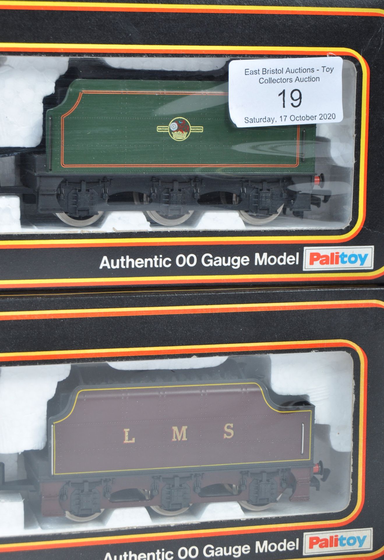 TWO ORIGINAL PALITOY MAINLINE 00 GAUGE LOCOMOTIVES - Bild 4 aus 5