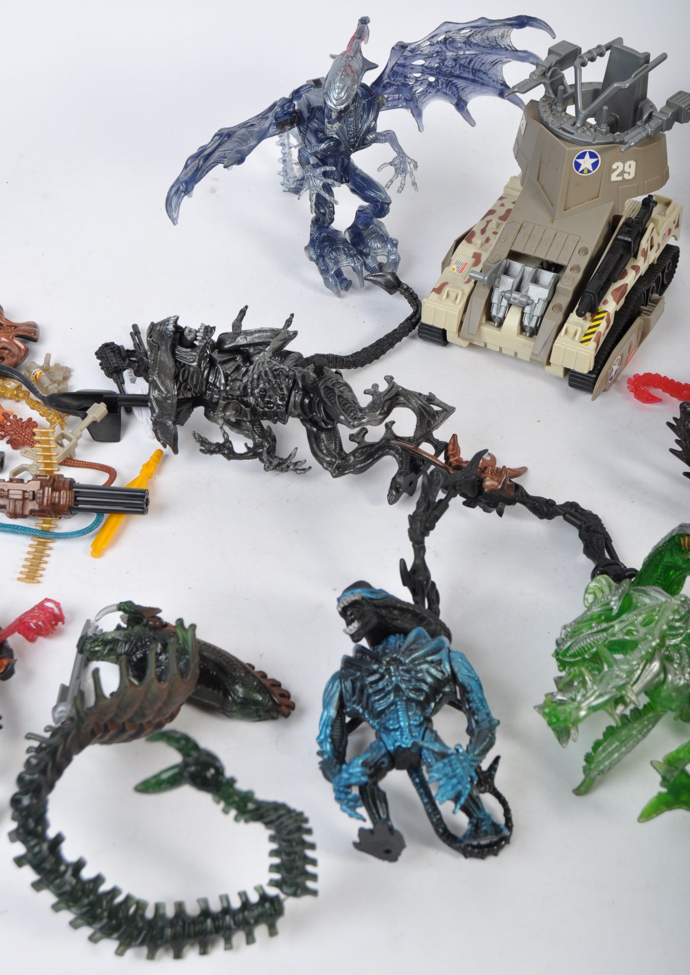 LARGE COLLECTION VINTAGE KENNER ' ALIENS ' ACTION FIGURES - Bild 3 aus 4