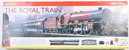 HORNBY 00 GAUGE R1057 THE ROYAL TRAIN BOXED SET