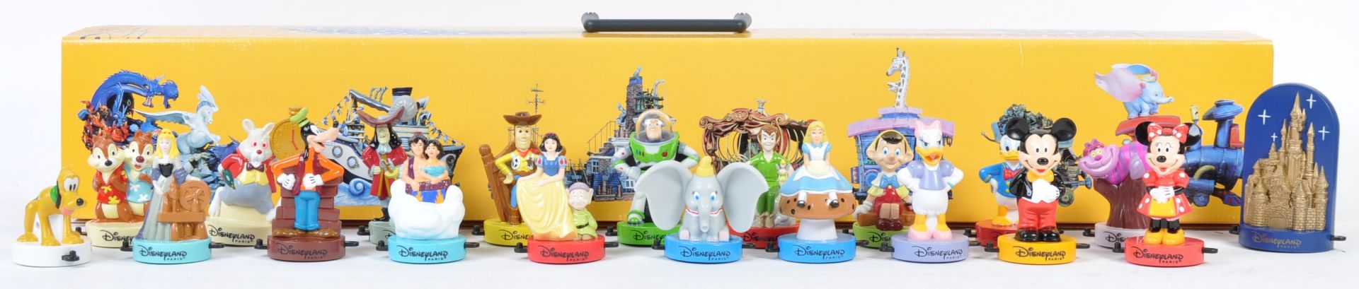 OFFICIAL MCDONALDS DISNEYLAND PARIS PRESENTATION CASE AND TWENTY FIGURES