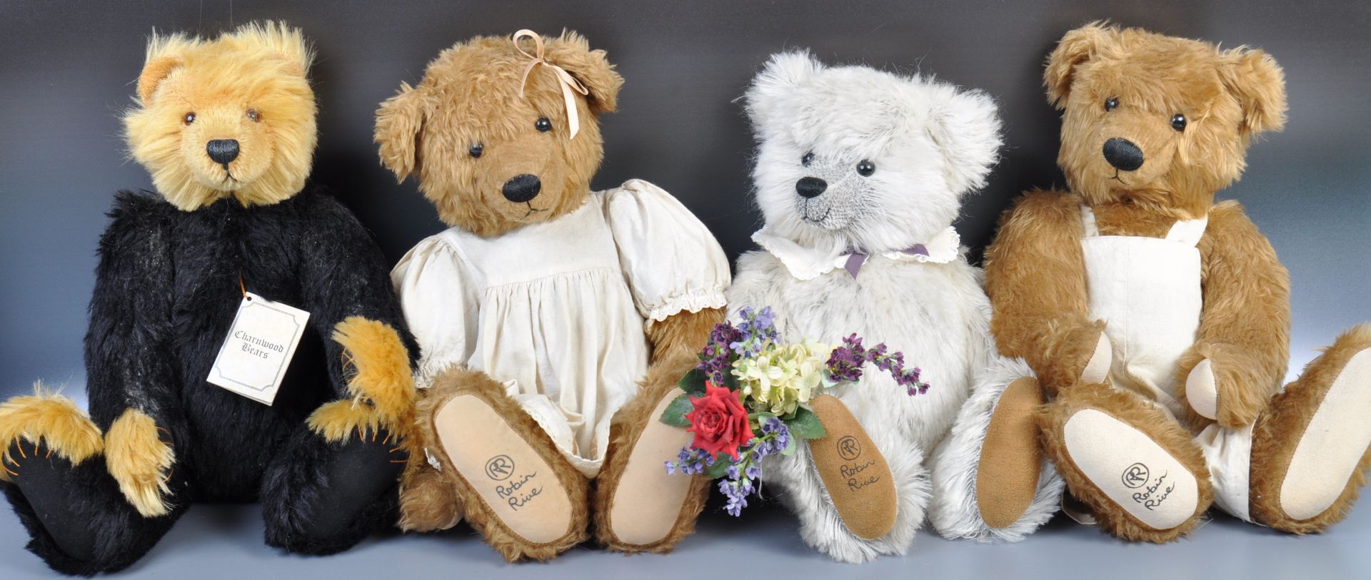 COLLECTION OF ROBIN RIVE AND CHARNWOOD TEDDY BEARS - Bild 4 aus 7