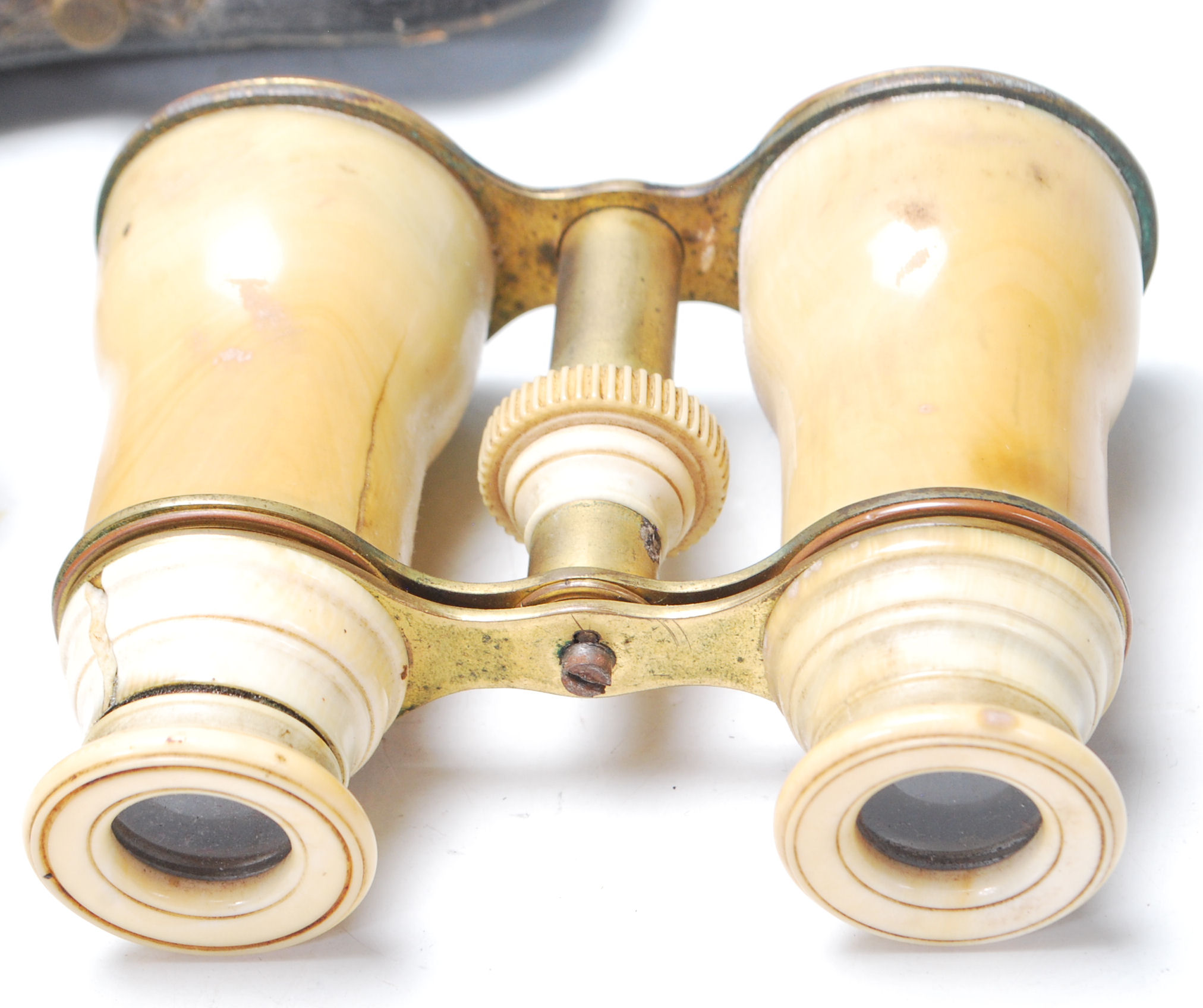 TWO ANTIQUE PAIRS OF ANTIQUE OPERA GLASSES - Image 3 of 8