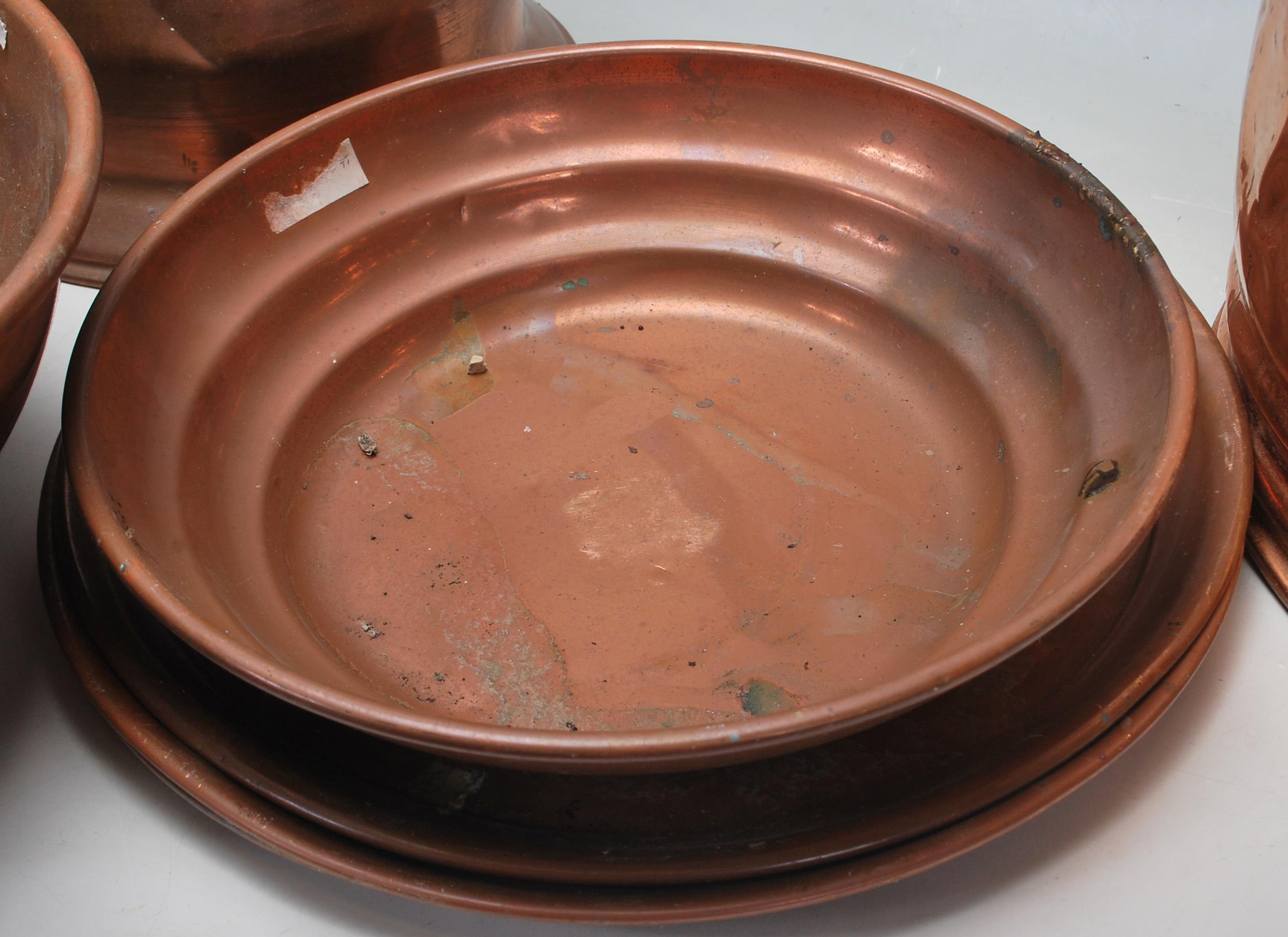 A quantity of early 20th century copper vessels an - Image 7 of 7