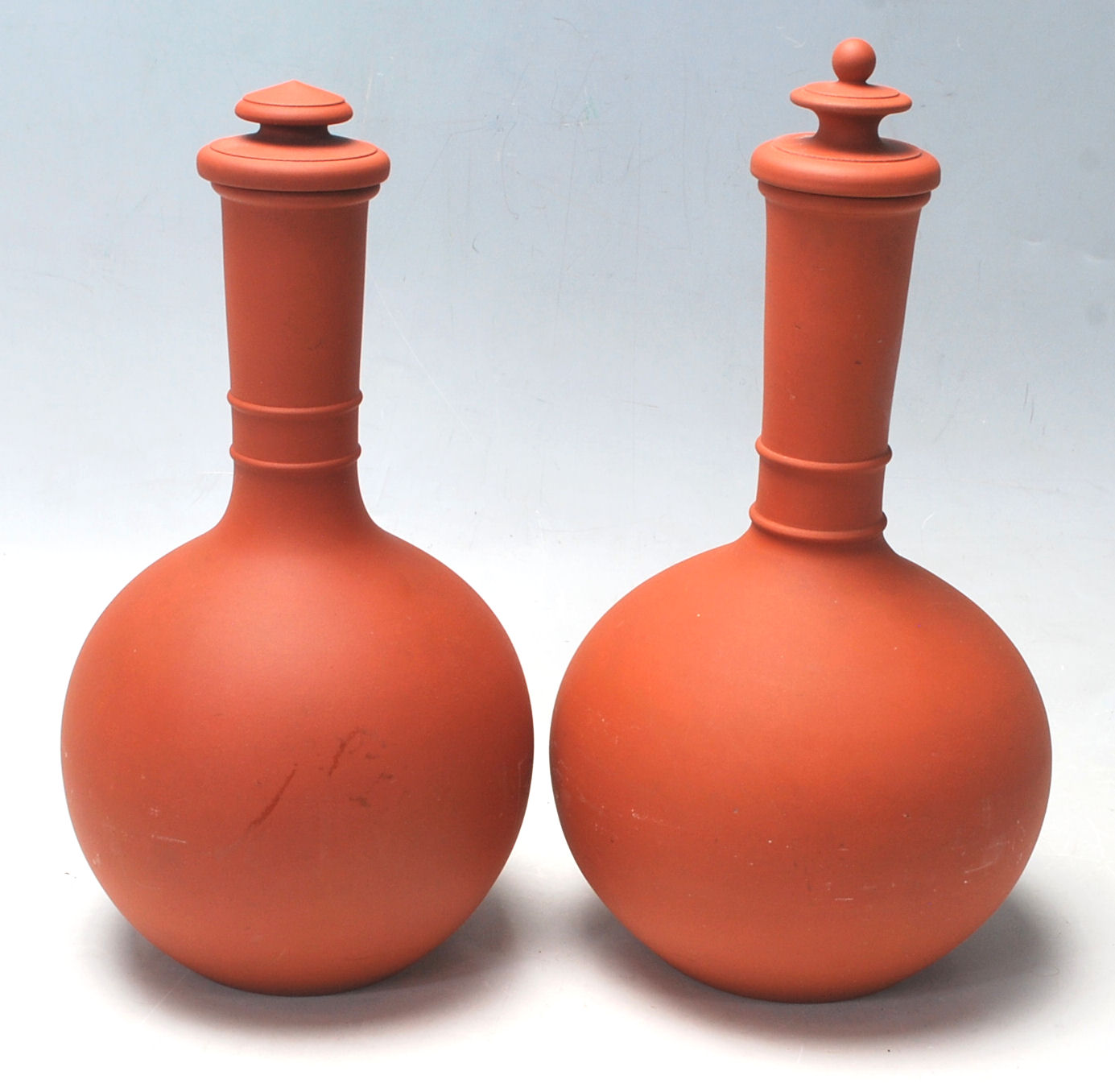 TWO POMPE TERRACOTTA LIDDED VESSELS - Image 2 of 5