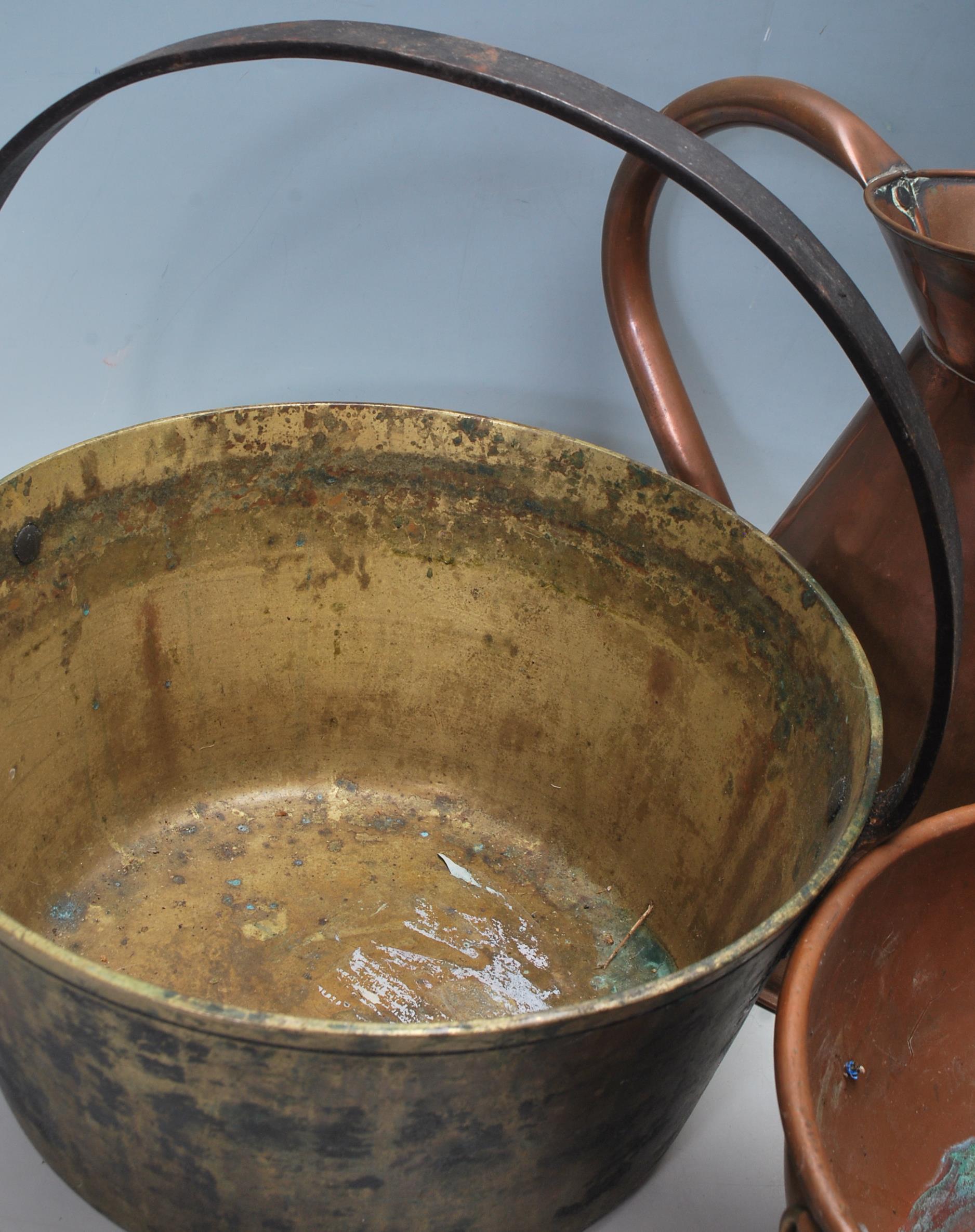 A quantity of early 20th century copper vessels an - Image 4 of 7