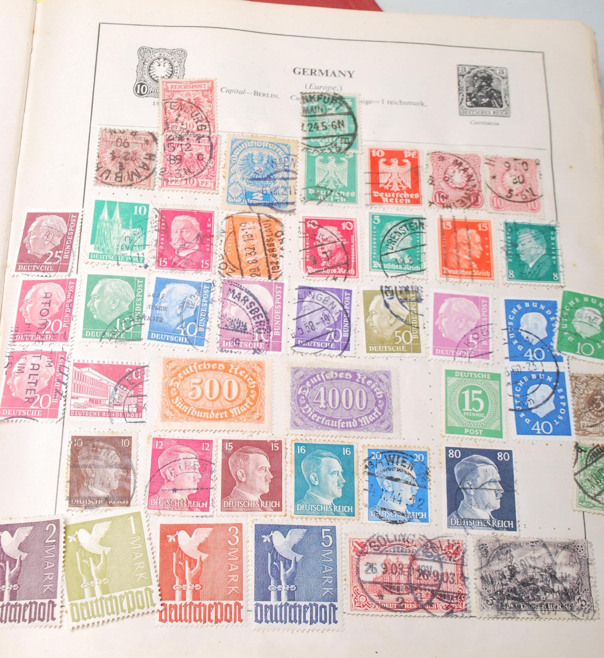 A collection of vintage 20th Century world stamps - Image 3 of 19