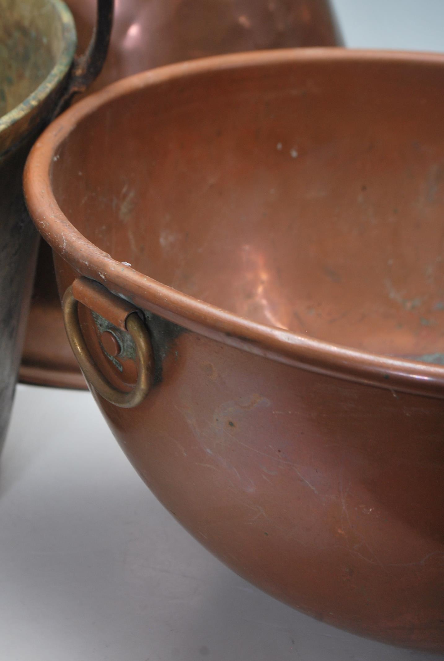 A quantity of early 20th century copper vessels an - Image 3 of 7