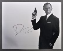 JAMES BOND - DANIEL CRAIG - IMPRESSIVE AUTOGRAPHED