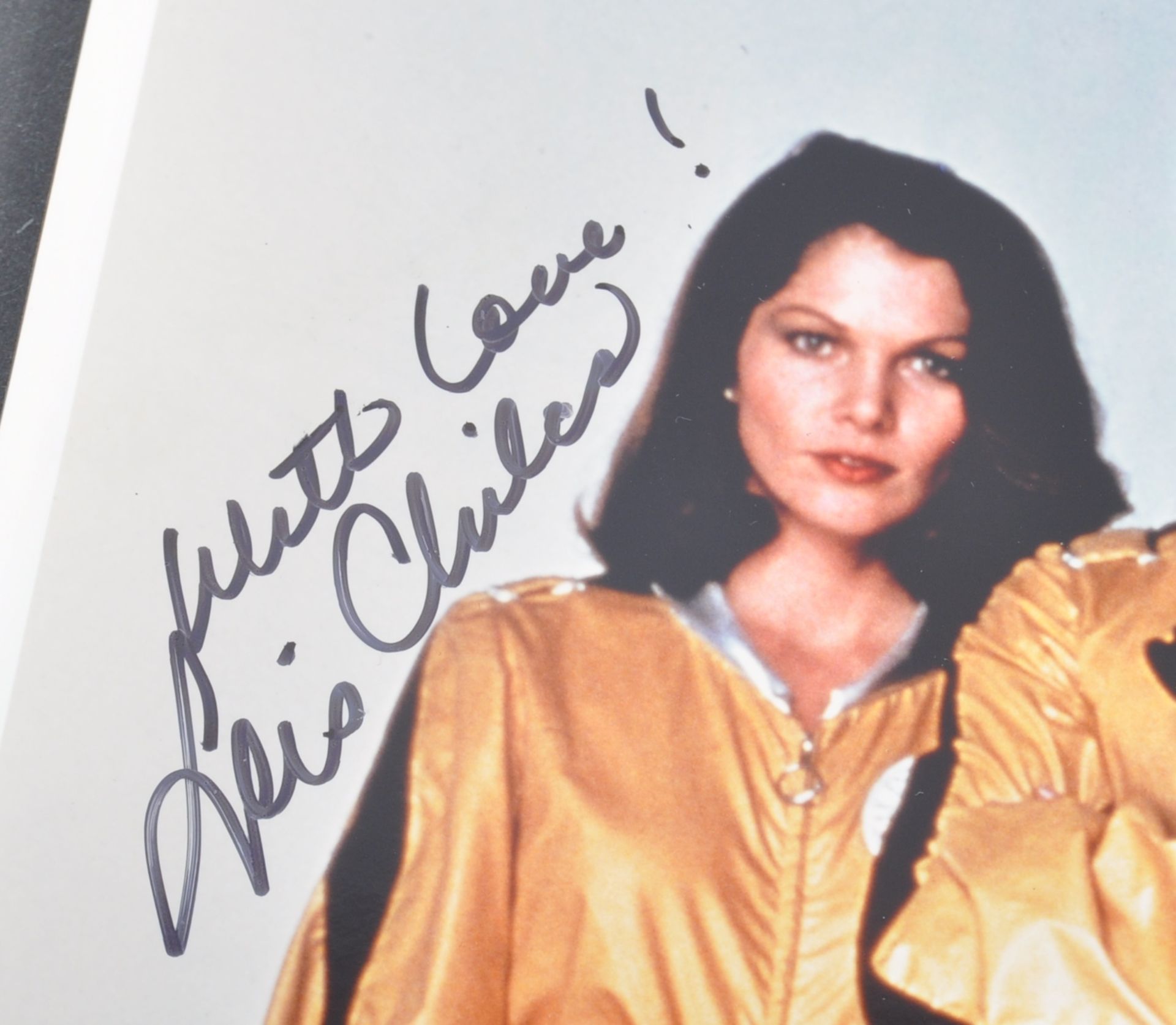 JAMES BOND - LOIS CHILES - MOONRAKER SIGNED 8X10" - Bild 2 aus 2