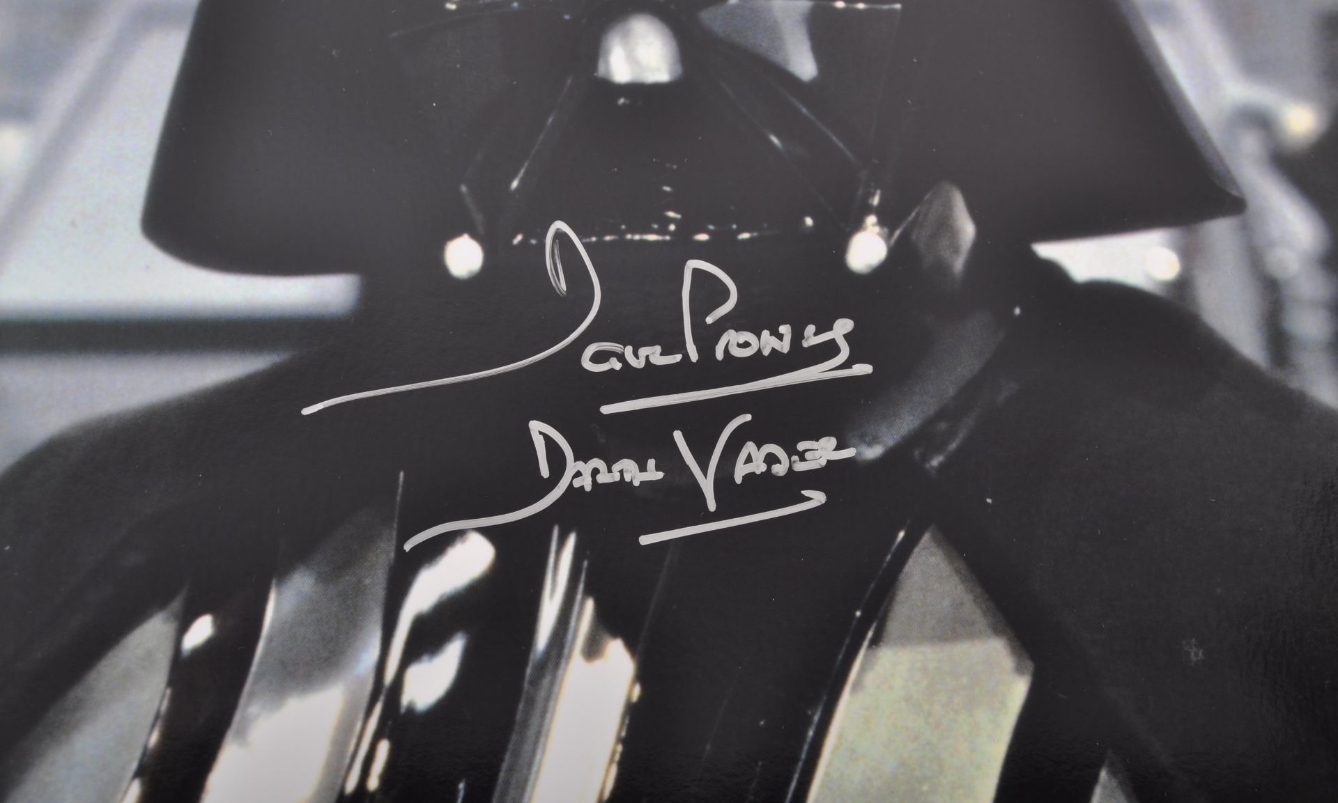 DAVE PROWSE - STAR WARS - DARTH VADER SIGNED 16X12" PHOTOGRAPH - Bild 2 aus 2