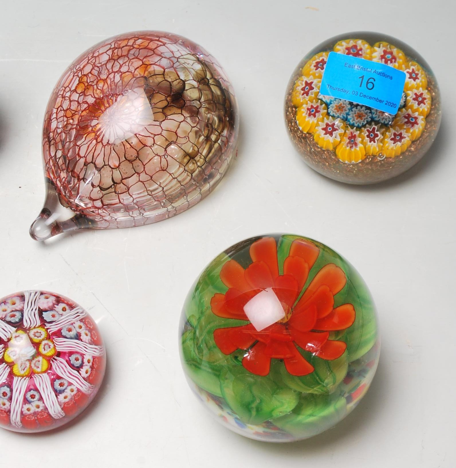 COLLECTION OF VINTAGE STUDIO ART GLASS PAPERWEIGHTS - Image 2 of 9