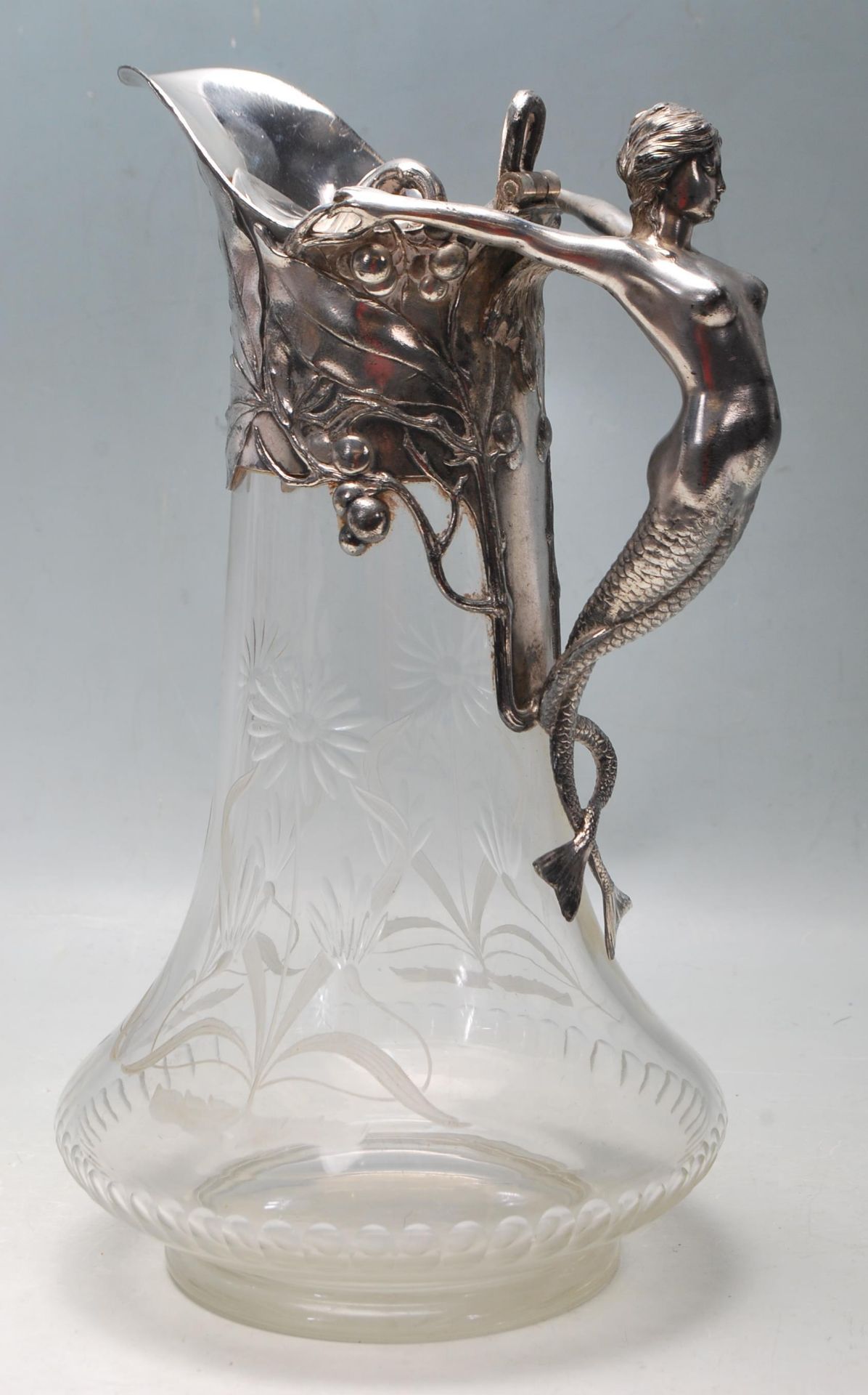 A 20TH CENTURY GERMAN ART NOUVEAU CLARET JUG BY WMF - WURTTEMBERGISCHE METALLWARENFABRIK