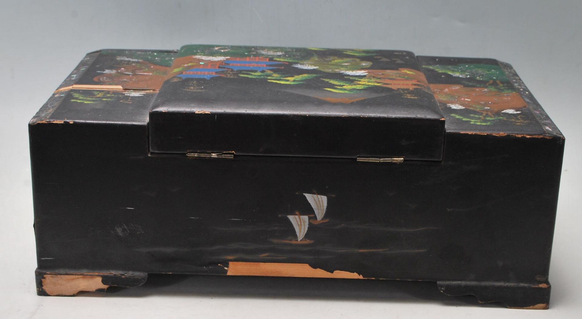 CHINESE ORIENTAL LACQUERED JEWELLERY BOX - Image 7 of 9