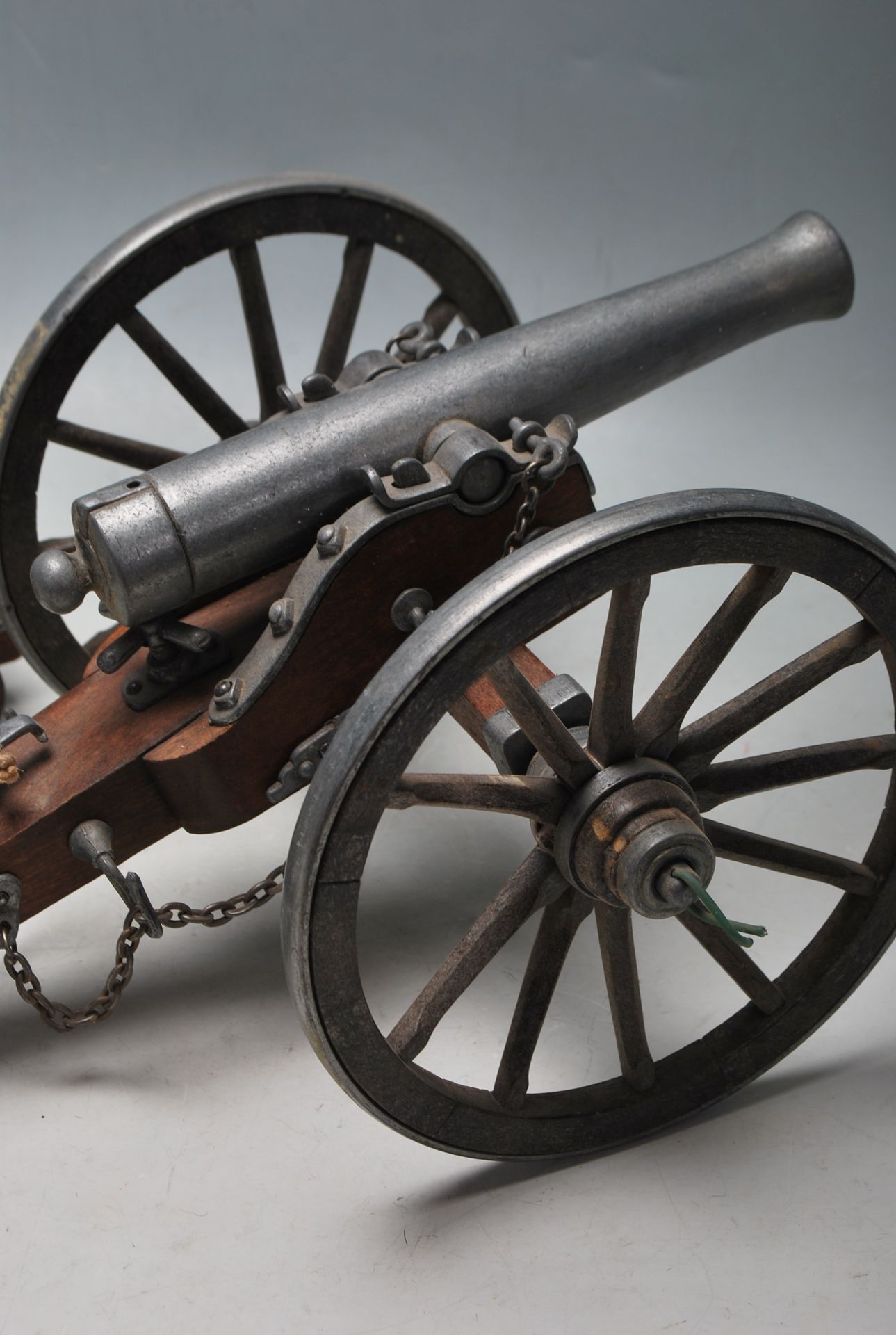 TWO VINTAGE 19TH CENTURY STYLE SCALE TOY CANNONS - Image 2 of 5