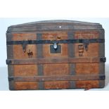 ANTIUE EDWARDIAN TARVELLING DOME TOP TRUNK
