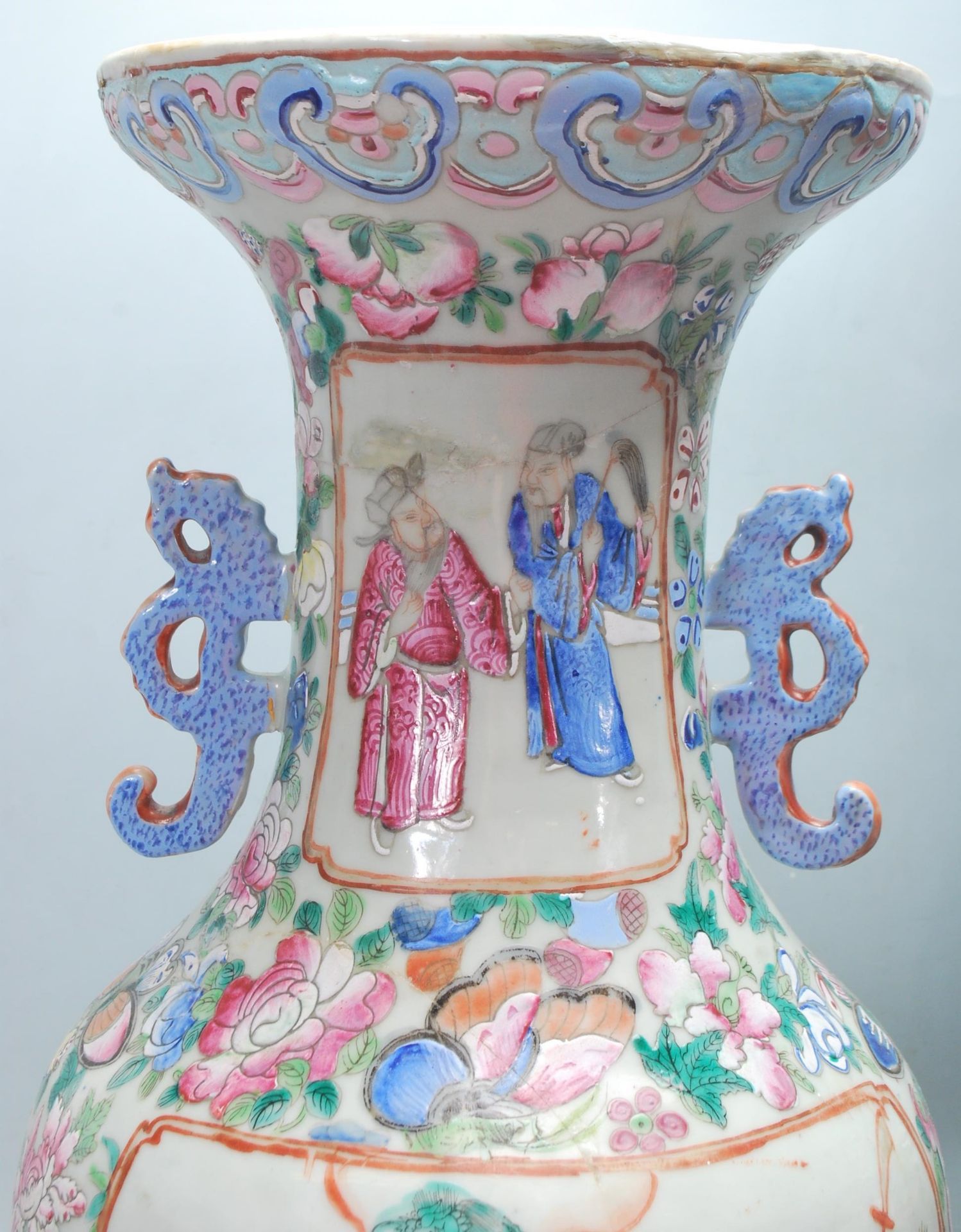 PAIR OF CHINESE ORIENTAL FAMILLE ROSE VASES - Image 4 of 9