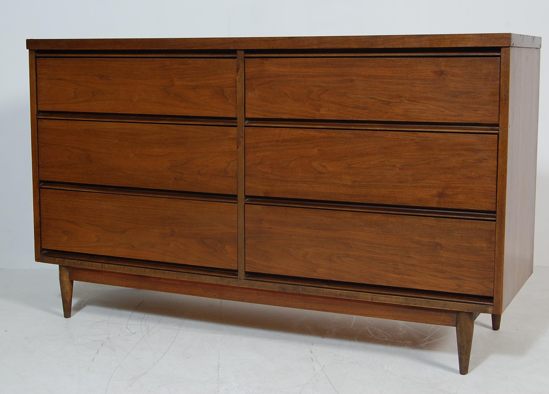 A VINTAGE 1970’S LOW CEST OF DRAWERS WITH SIX DRAWERS - Image 3 of 4