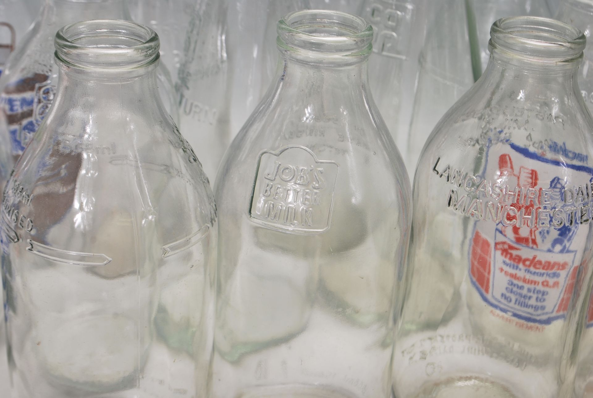 VINTAGE RETRO ADVERTISING MILK BOTTLES - Image 4 of 11