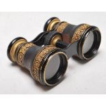 ANTIQUE VICTORIAN / EDWARDIAN OPERA GLASSES