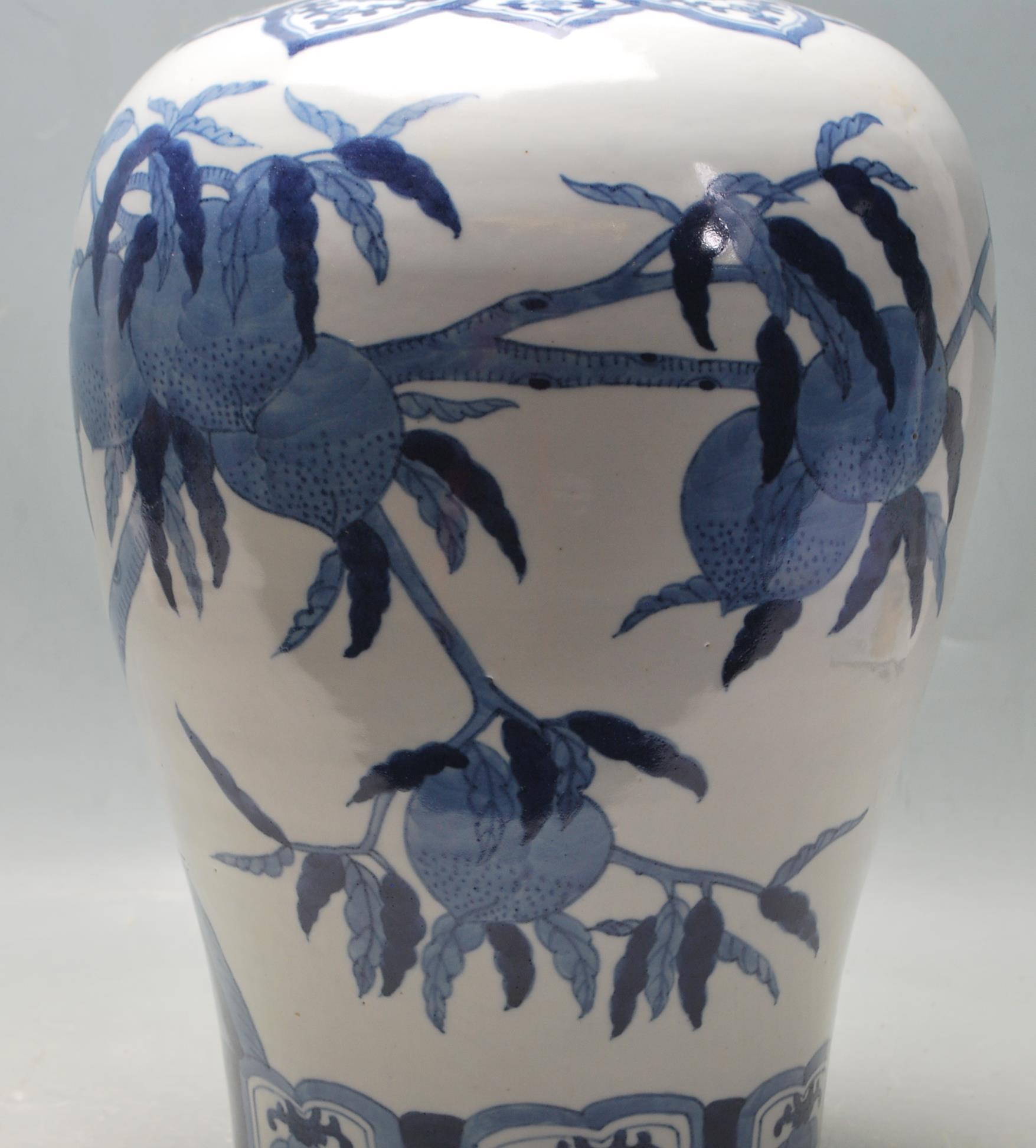 ANTIQUE CHINESE BLUE AND WHITE LARGE VASE - Image 3 of 8