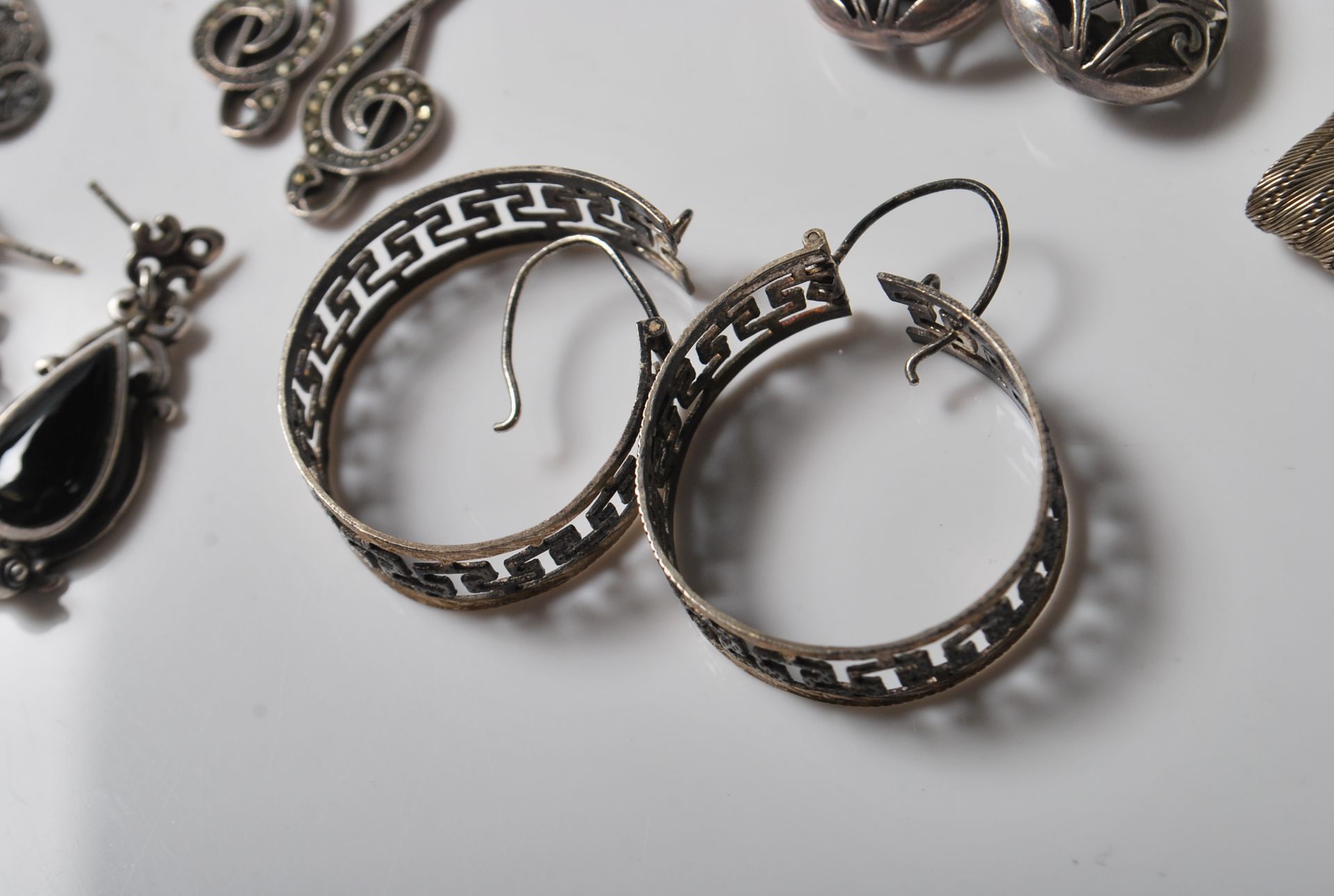 LADIES MIXED SILVER DRESS EARRINGS - Image 7 of 11