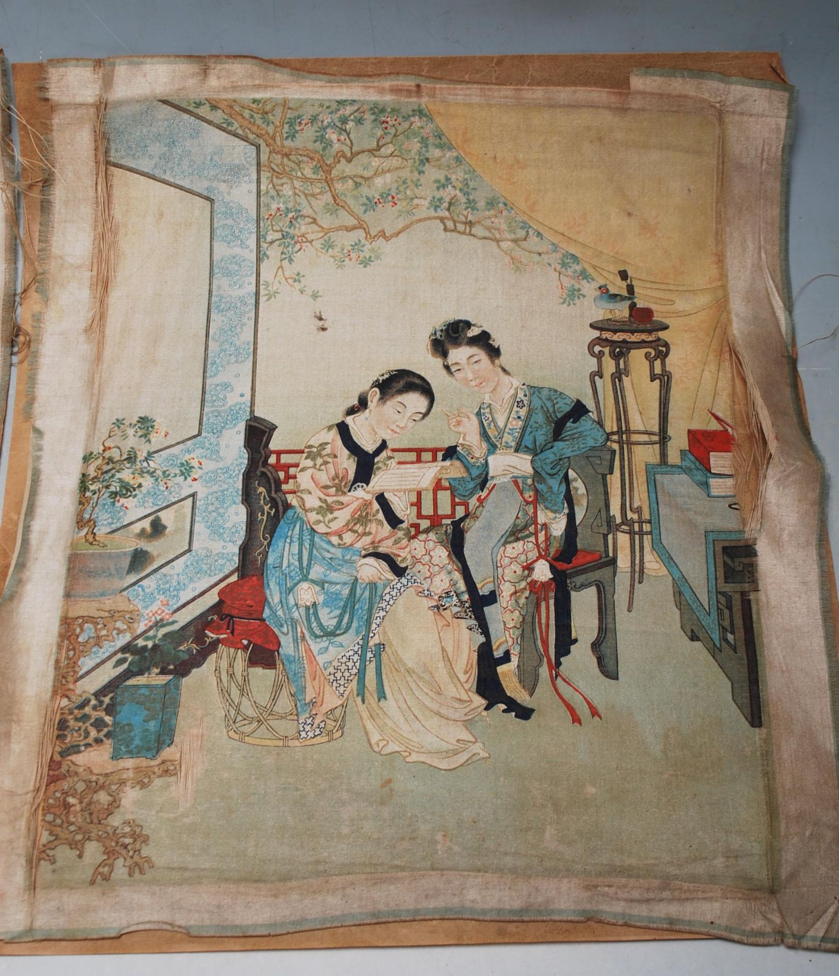 A COLLECITON OF FOUR 19TH CENTURY CHINESE SILK PAINTINGS TO INCLUDE - Bild 2 aus 11