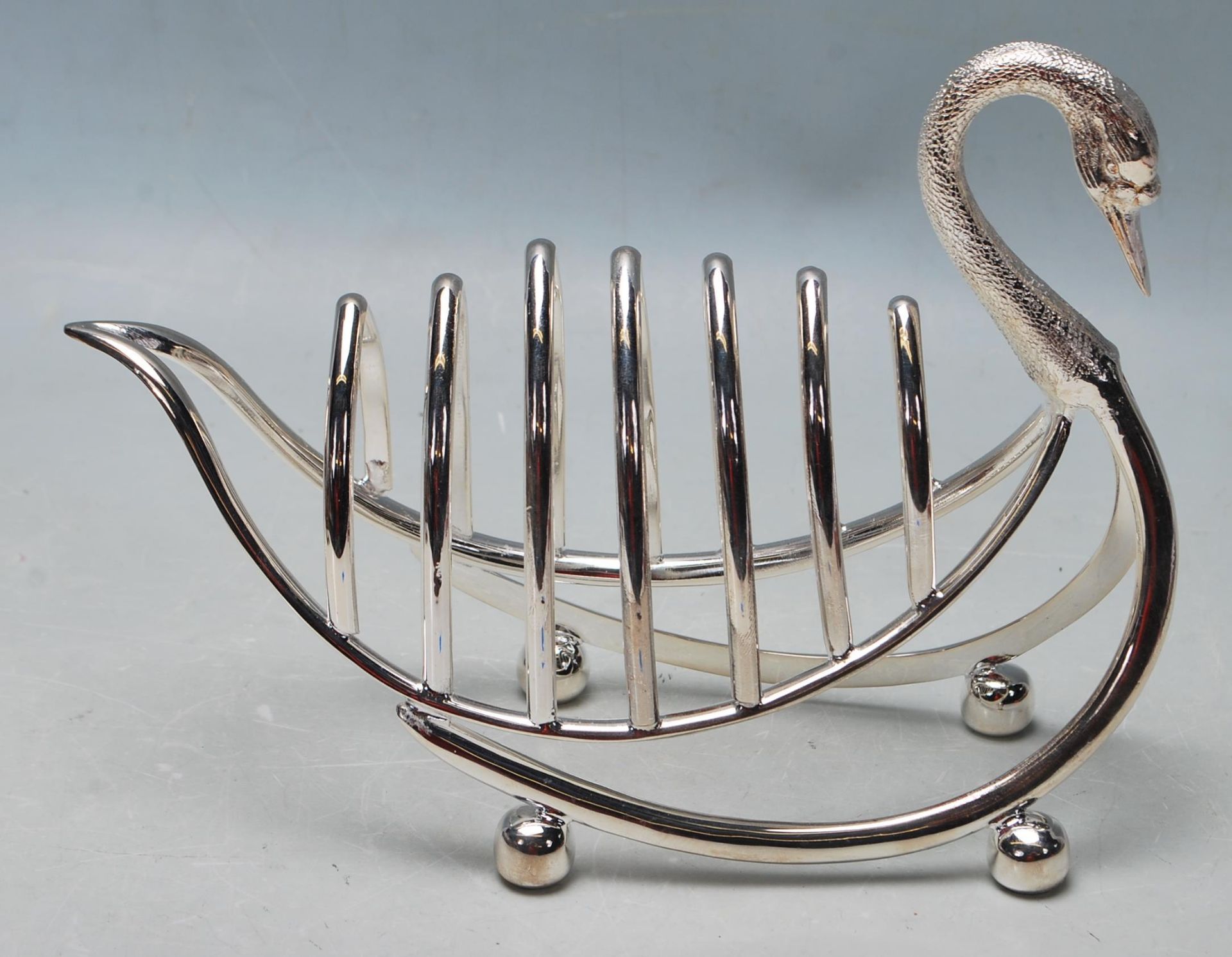 SILVER PLATED TOAST RACK IN THE FORM OF A SWAN