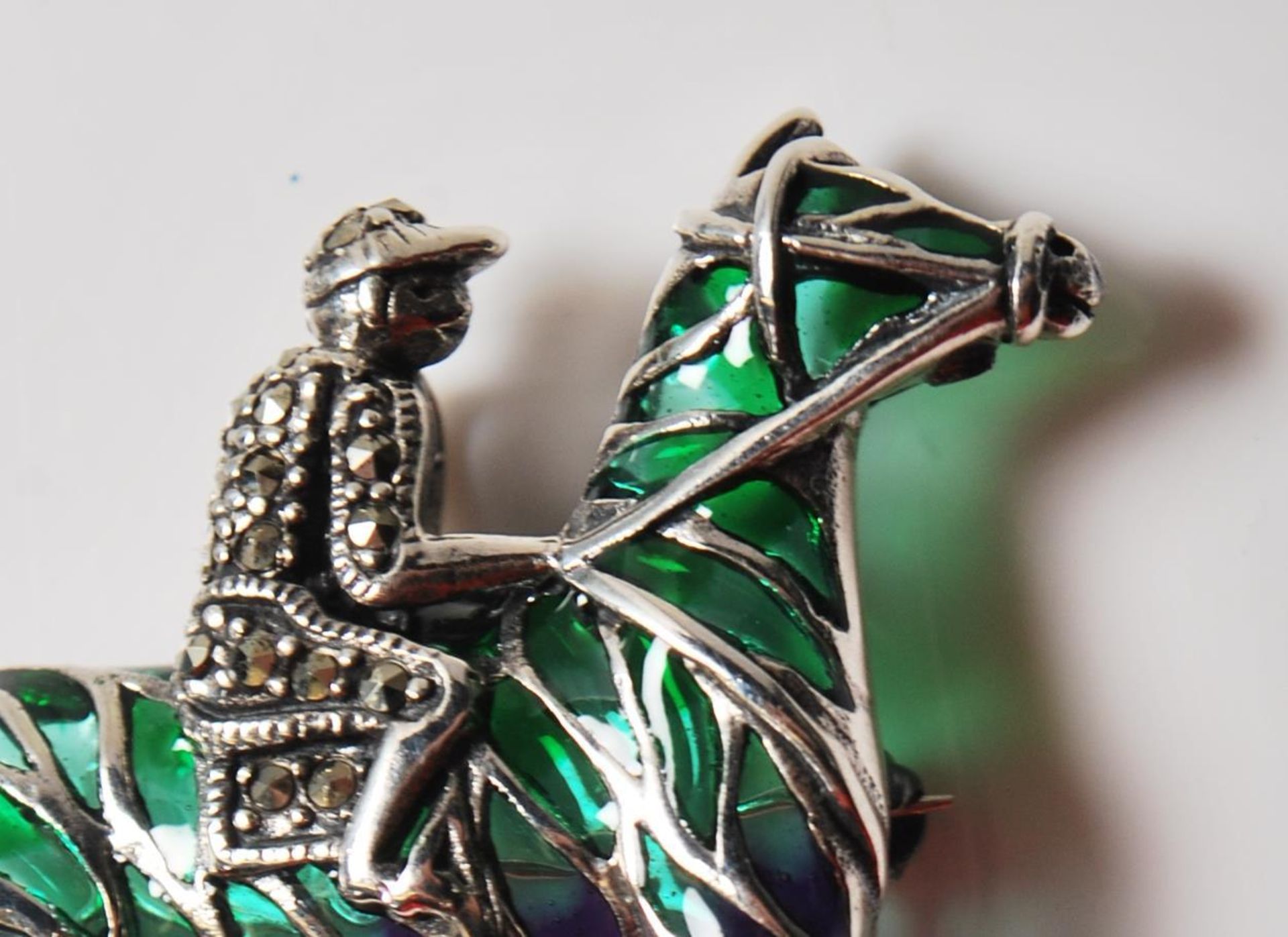 SILVER AND MARCASITE HORSE RACING BROOCH - Image 3 of 6