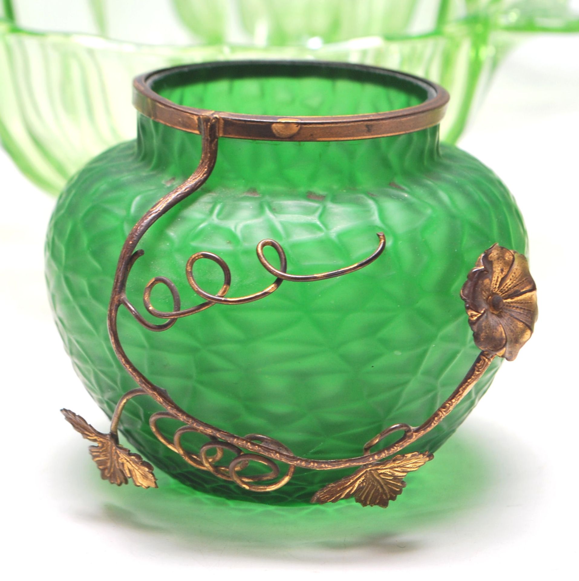 COLLECTION OF ART DECO GREEN GLASS - Image 4 of 7