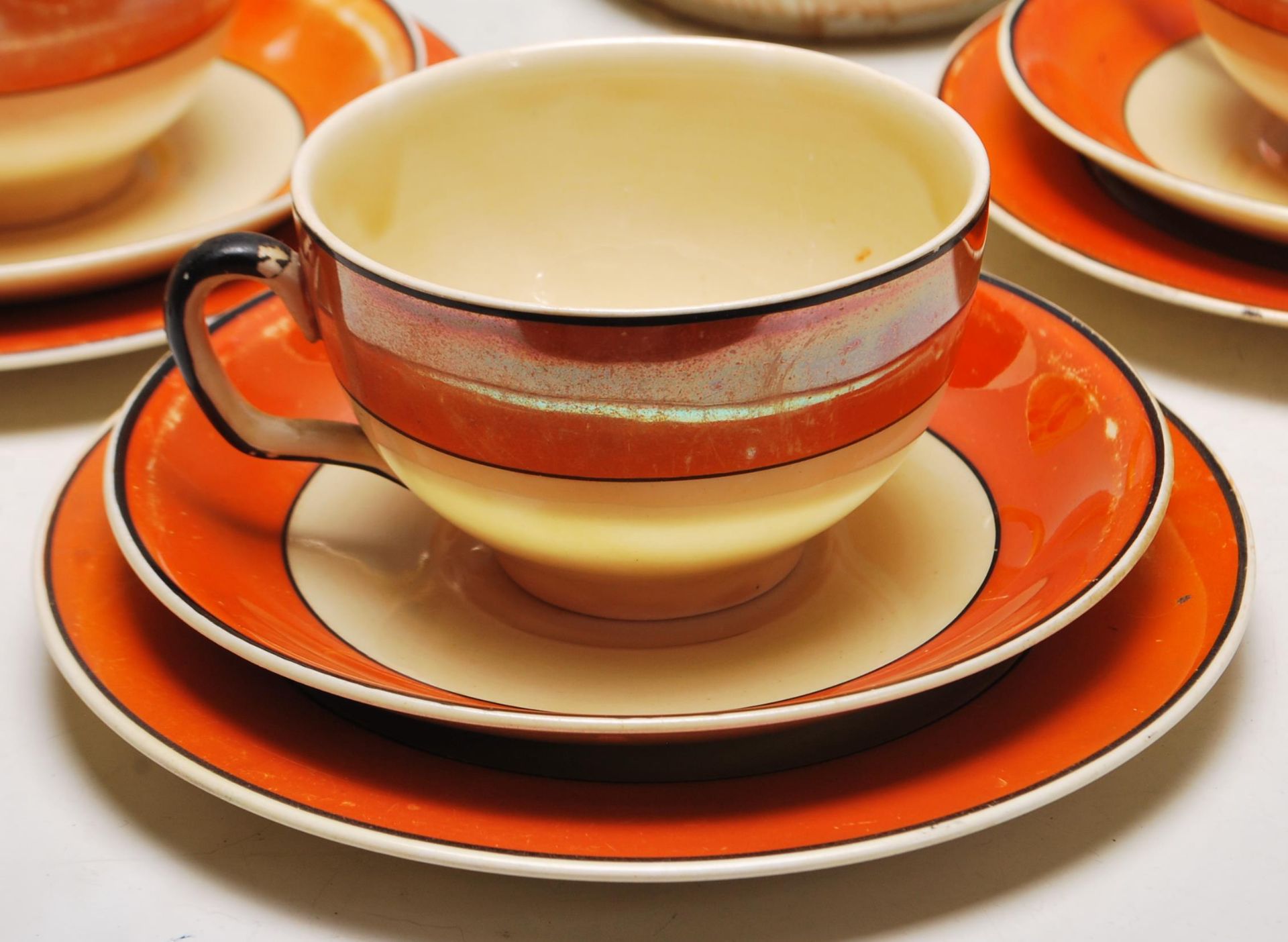 A QUANTITY OF VINTAGE 20TH CENTURY CERAMIC WARE FINISHED IN ORANGE COLOUR - Image 8 of 16