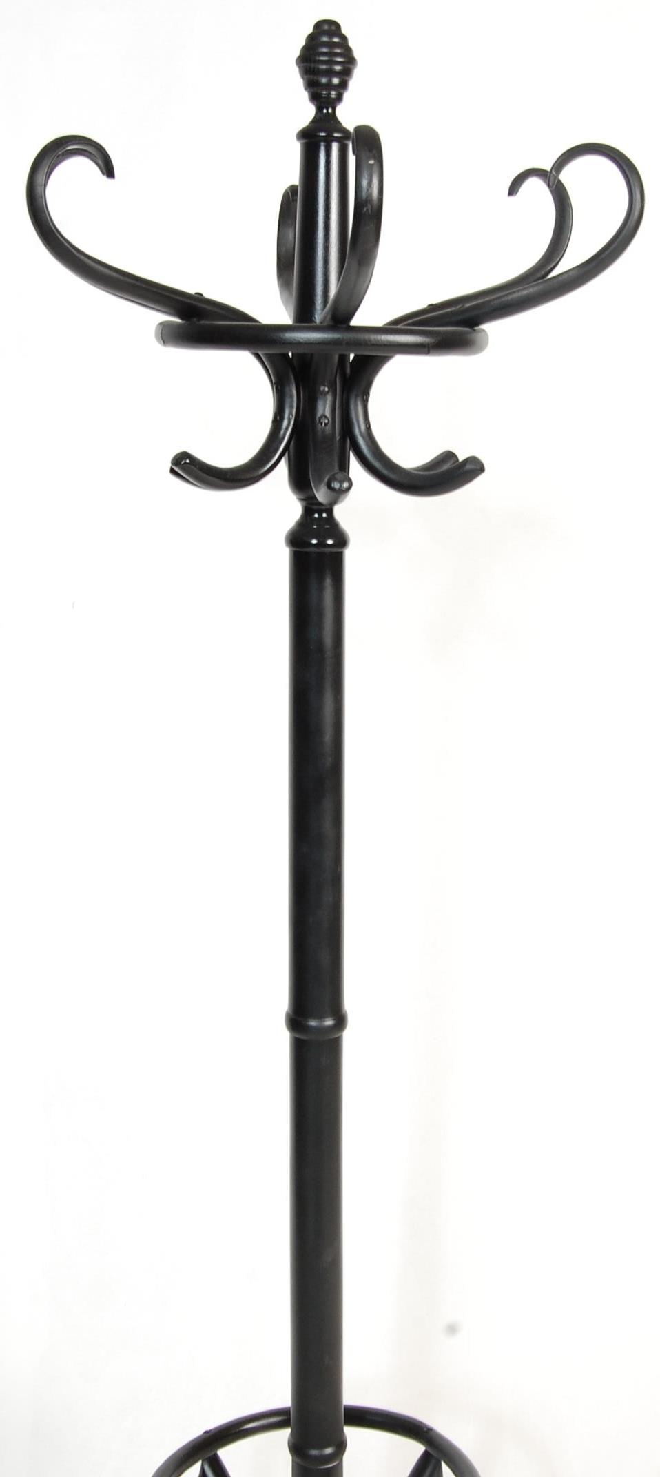 A 20TH CENTURY ANTIQUE STYLE BENTWOOD COAT STAND - Image 4 of 5
