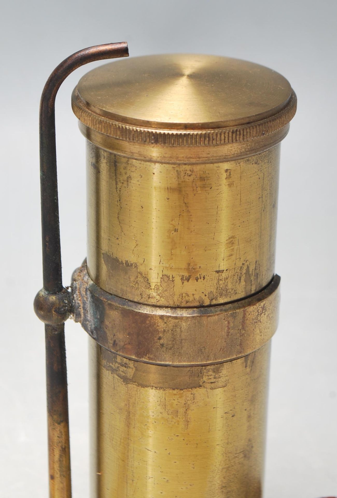 A VINTAGE 20TH CENTURY BRASS BLOW LAMP / JEWELLERY BLOW LAMP BY MOORE AND WRIGHT - Image 2 of 5