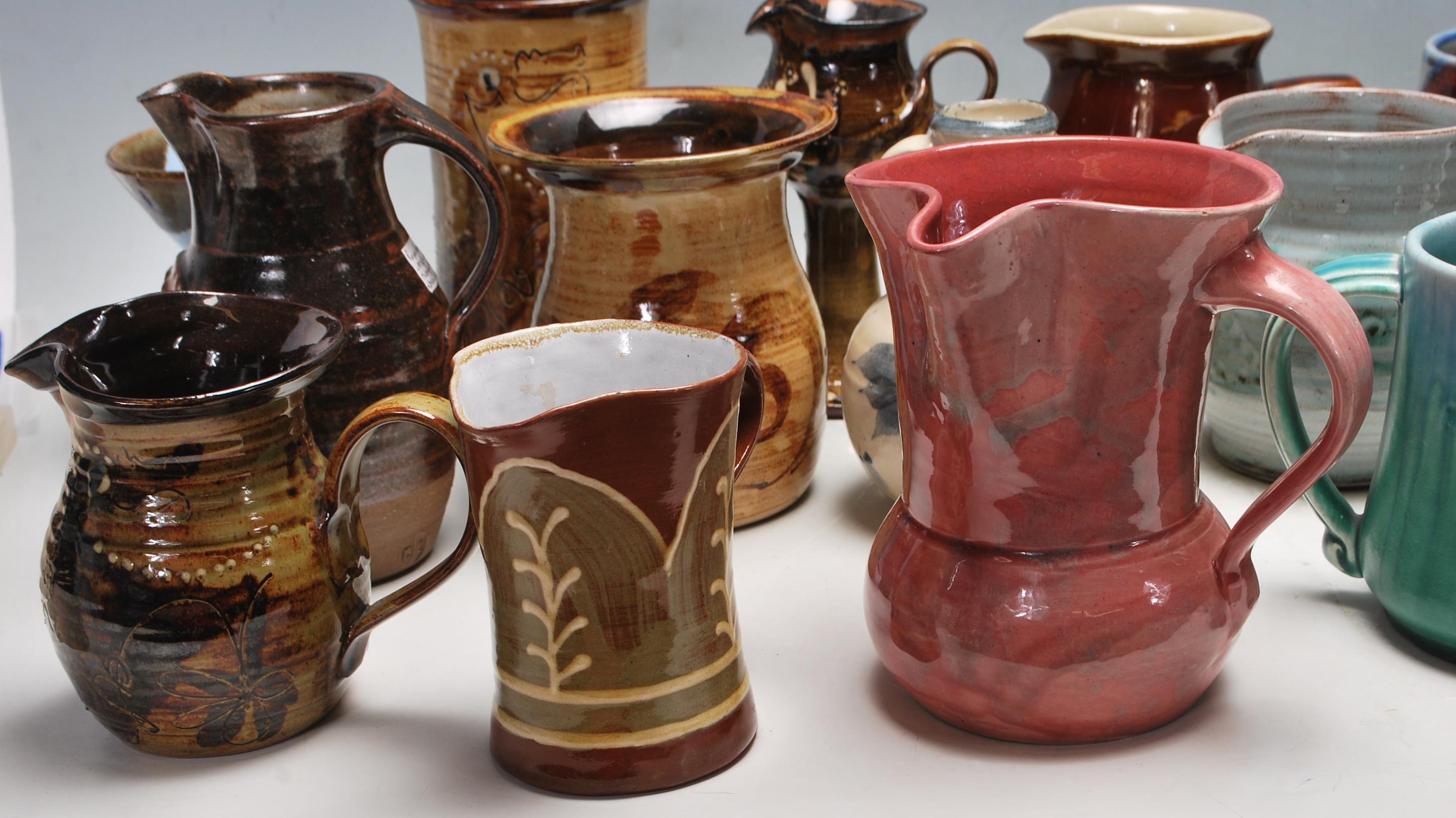 A LARGE COLLECTION OF VINTAGE 20TH CENTURY ART STUDIO POTTERY VASES AND JUGS - Image 2 of 8