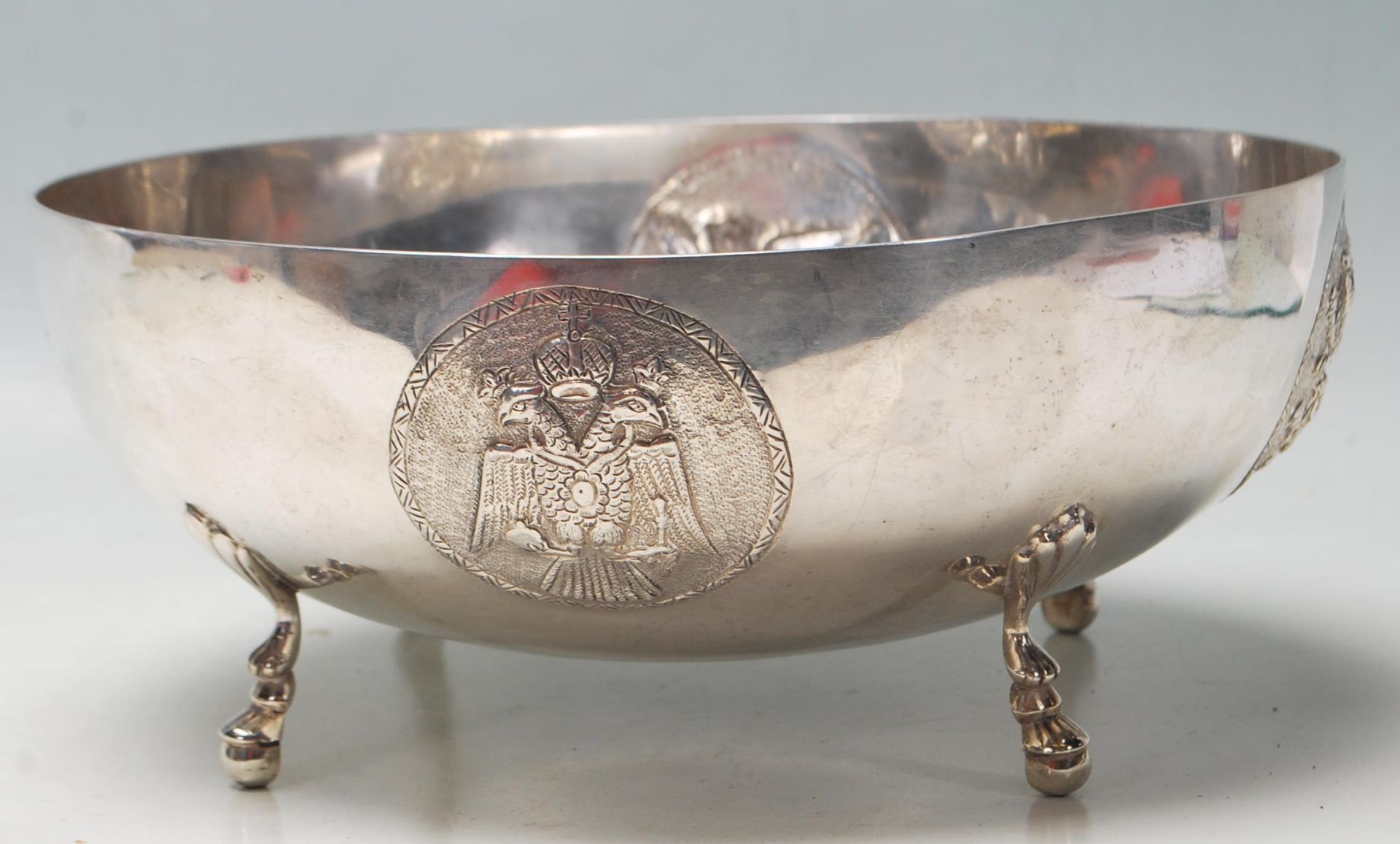A SILVER HALLMARKED 800 BOWL BY C.TH. CARGYRIDES & CO CYPRUS - WEIGHT 726g - Image 3 of 4