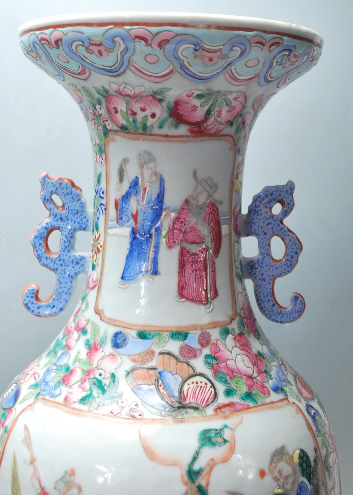 PAIR OF CHINESE ORIENTAL FAMILLE ROSE VASES - Image 5 of 9