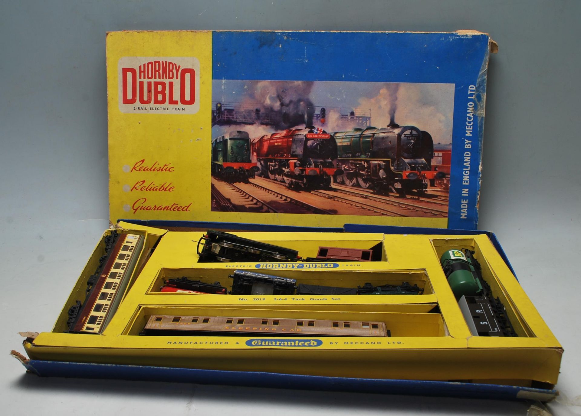 A VINATGE ORIGINAL HORNBY DUBLO 2 RAIL ELECTRIC TRAIN SET