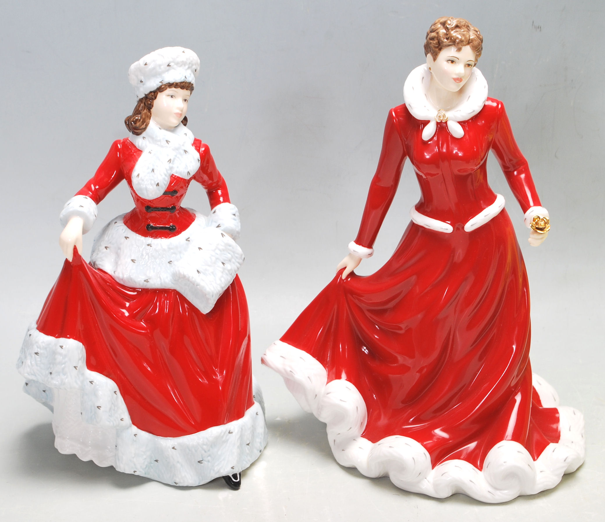 A GROUP OF SEVEN ROYAL DOULTON CERAMIC FIGURINES - HN 5322 - HN 5321 - HN 5314 - HN 5323 - HN 5229 - - Image 4 of 8