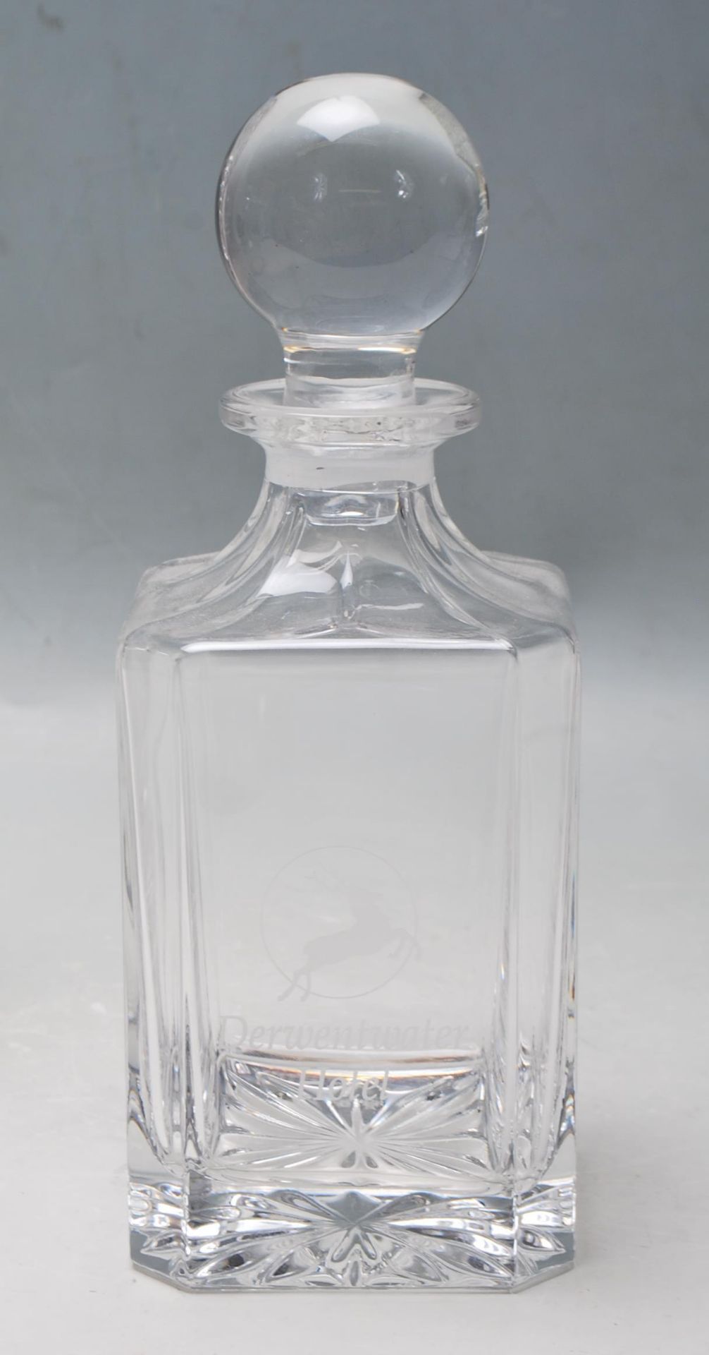 A COLELCTION OF VINTAGE LATE 20TH CENTURY CUT GLASS CRYTAL DECANTERS - Image 4 of 6