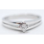 14CT WHITE GOLD DIAMOND SOLITAIRE RING