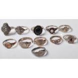 GROUP OF VINTAGE SILVER RINGS INCLUDING ART DECO