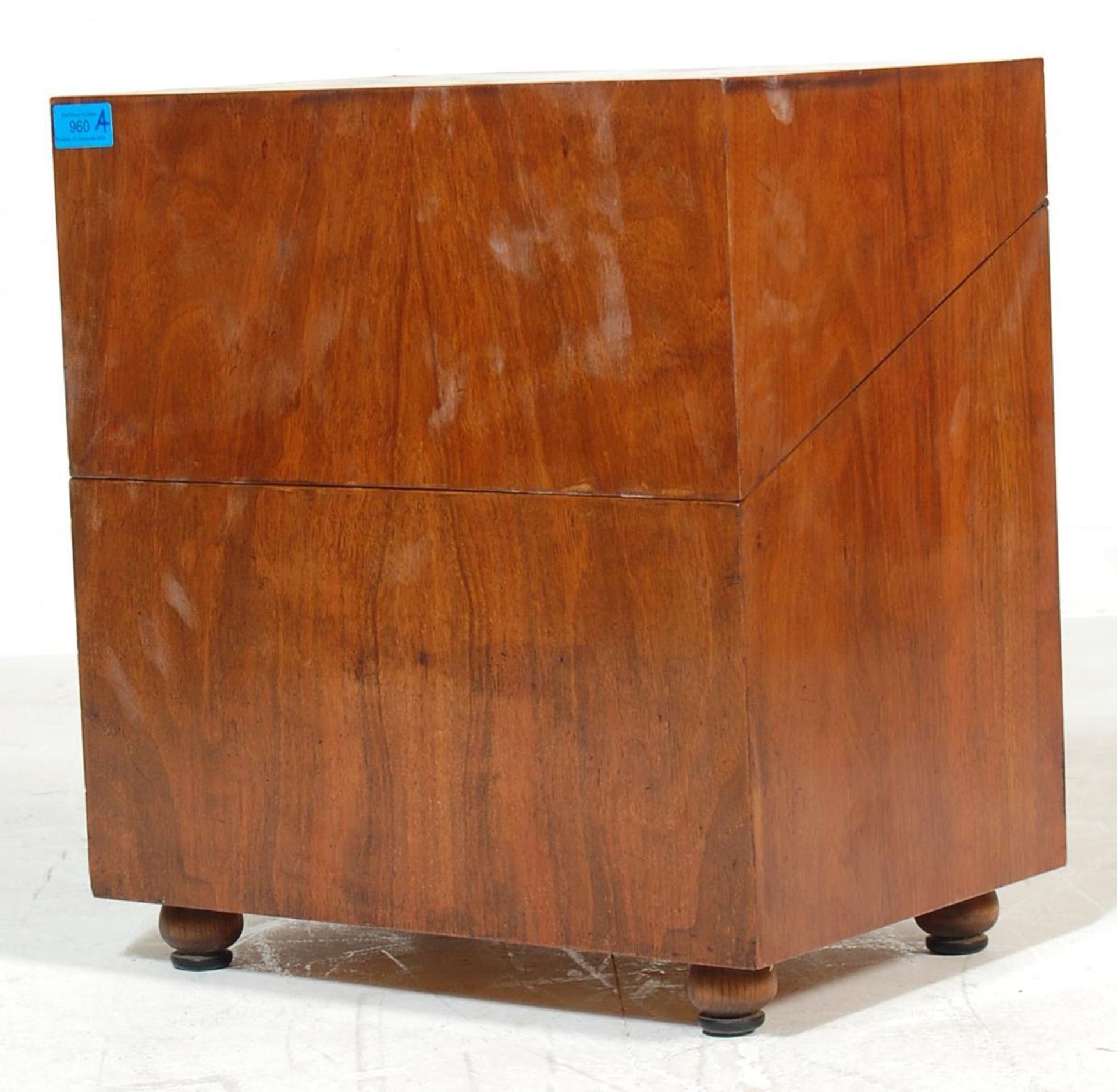 A MID CENTURY WALNUT RECORDS BOX WITH HINGED LID AND FITTED INTERIOR - Image 3 of 3