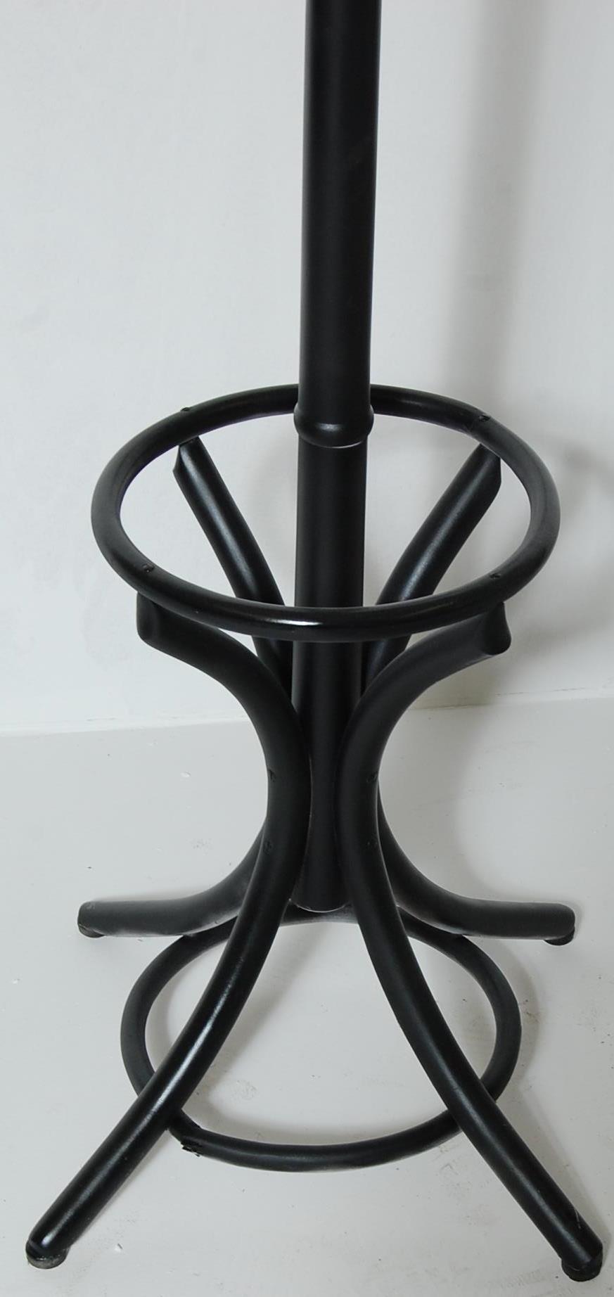 A 20TH CENTURY ANTIQUE STYLE BENTWOOD COAT STAND - Image 5 of 5