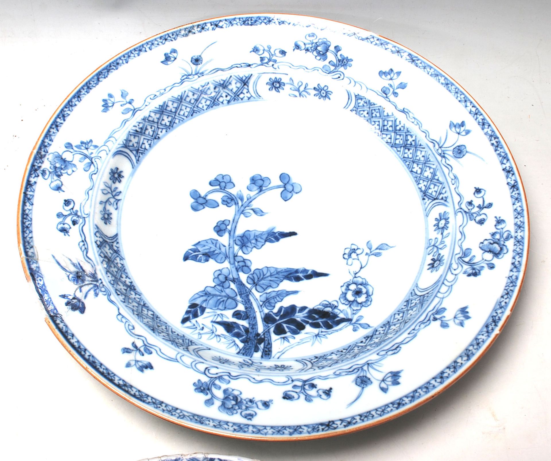 18TH CENTURY CHINESE BLUE AND WHITE CERAMIC BOWLS / PLATES - Bild 3 aus 11