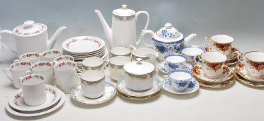 A LARGE COLLECTION OF VARIOUS VINTAGE TEA SETS / CUPS, SAUCERS - AYNSLEY - ROYAL WORCESTER