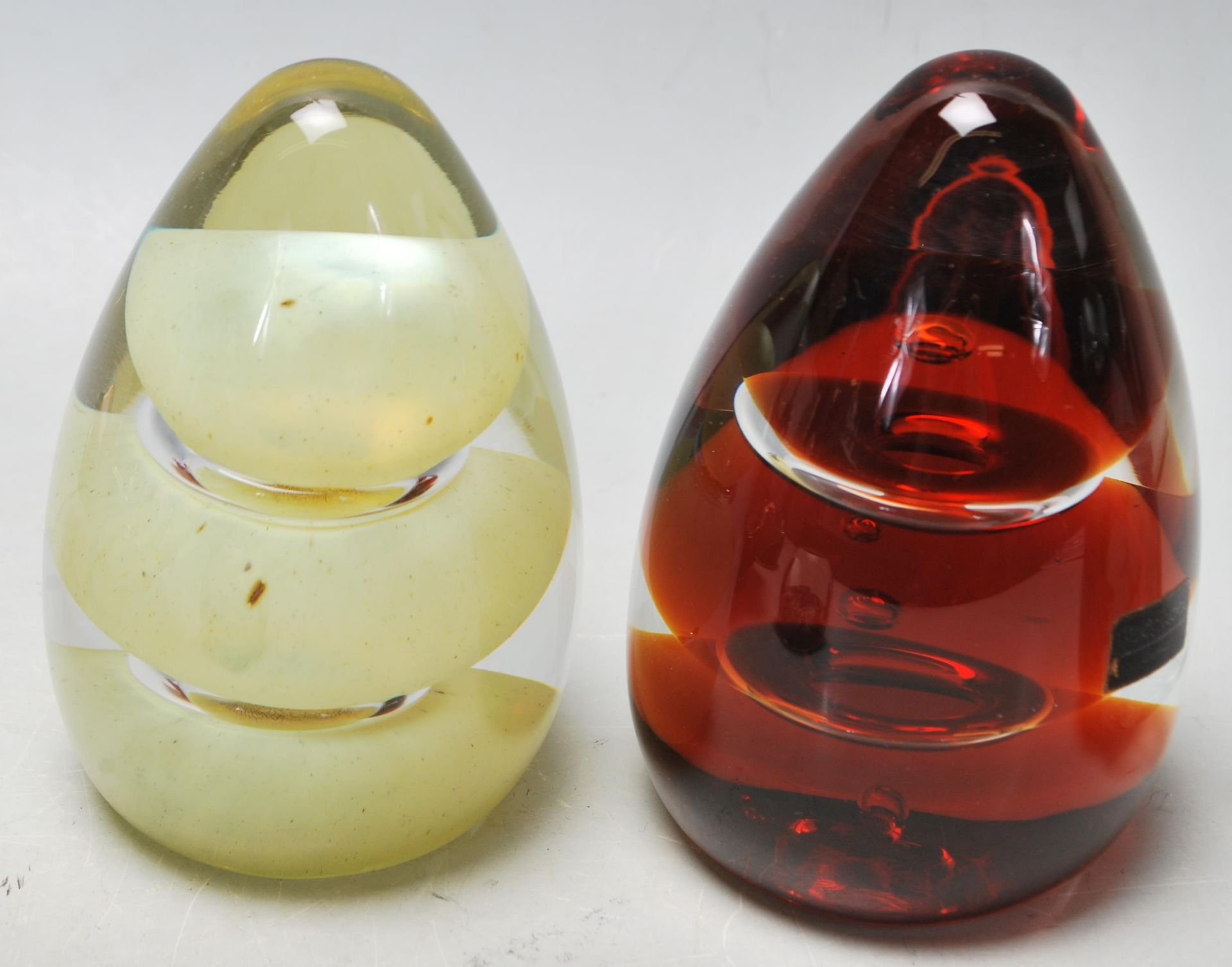 STUDIO ART GLASS PAPERWEIGHTS - Image 5 of 8