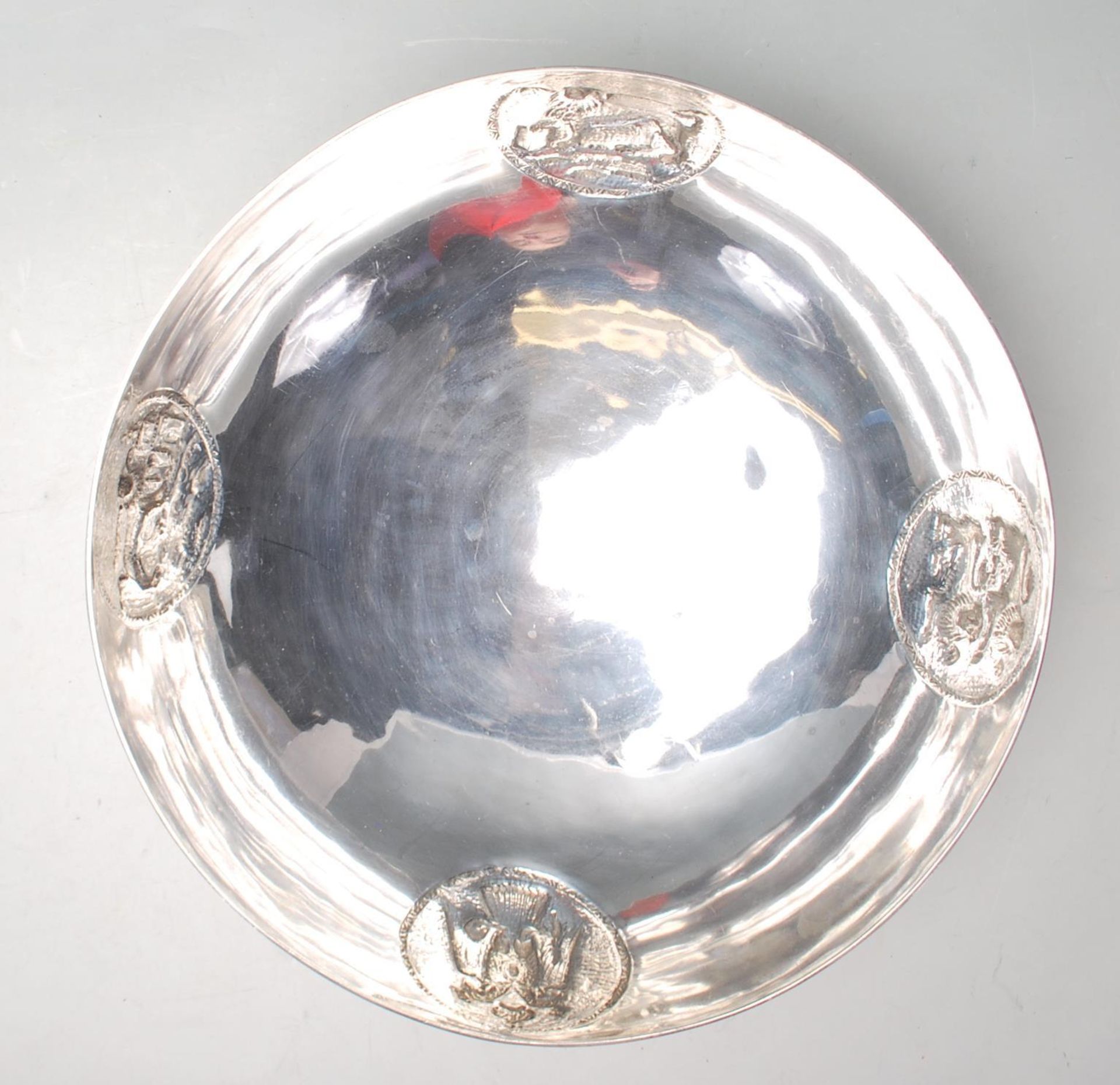 A SILVER HALLMARKED 800 BOWL BY C.TH. CARGYRIDES & CO CYPRUS - WEIGHT 726g - Image 4 of 4