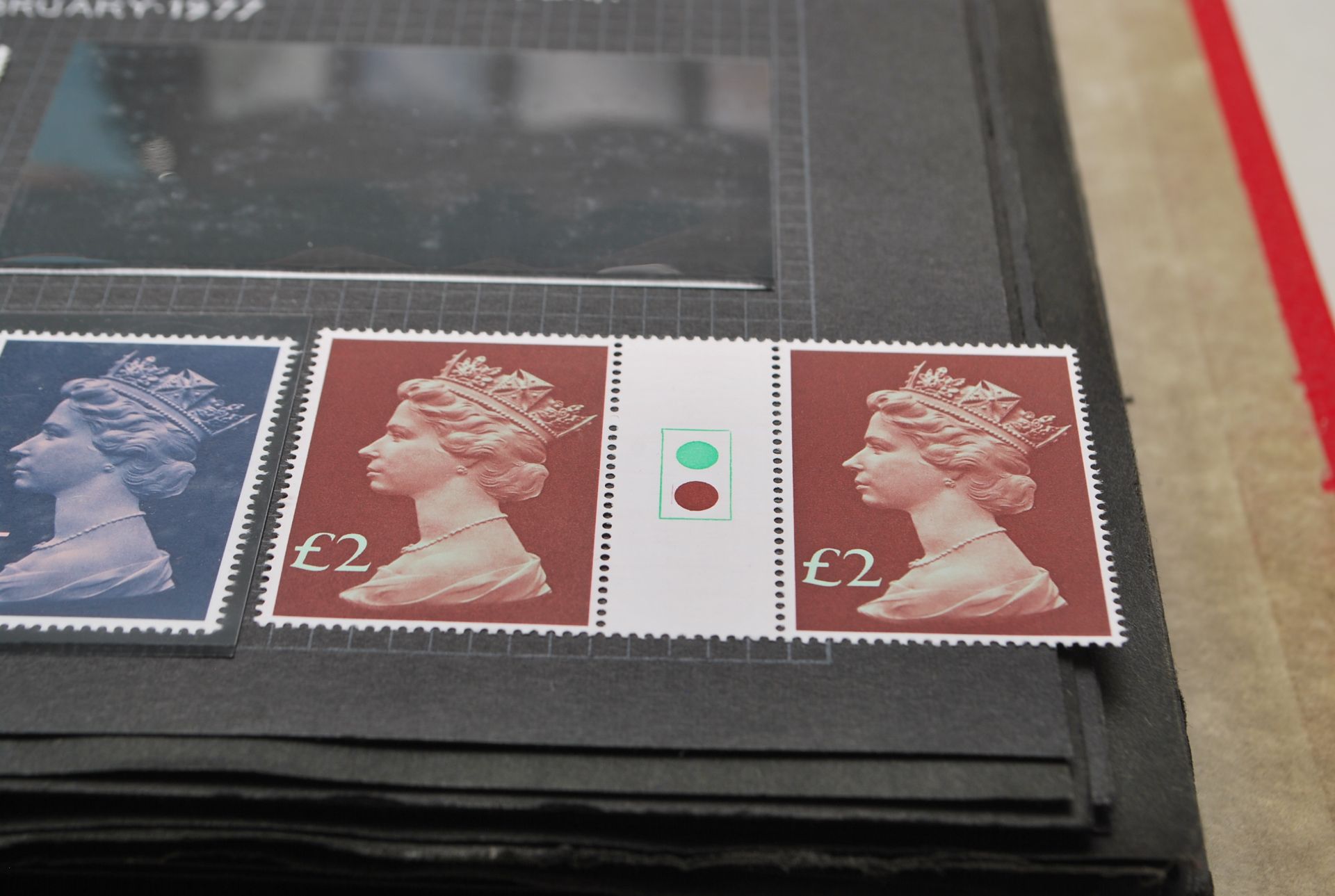 THREE ALBUMS OF MACHIN DEFINITIVE STAMPS + PRESENTATION - Image 6 of 25