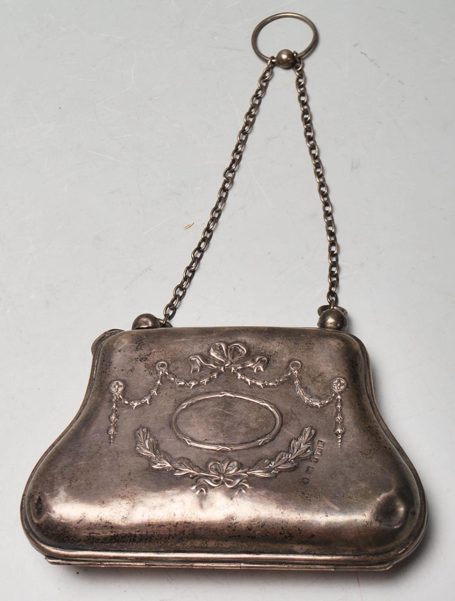 EARLY 20TH CENTURY EDWARDIAN SILVER PURSE