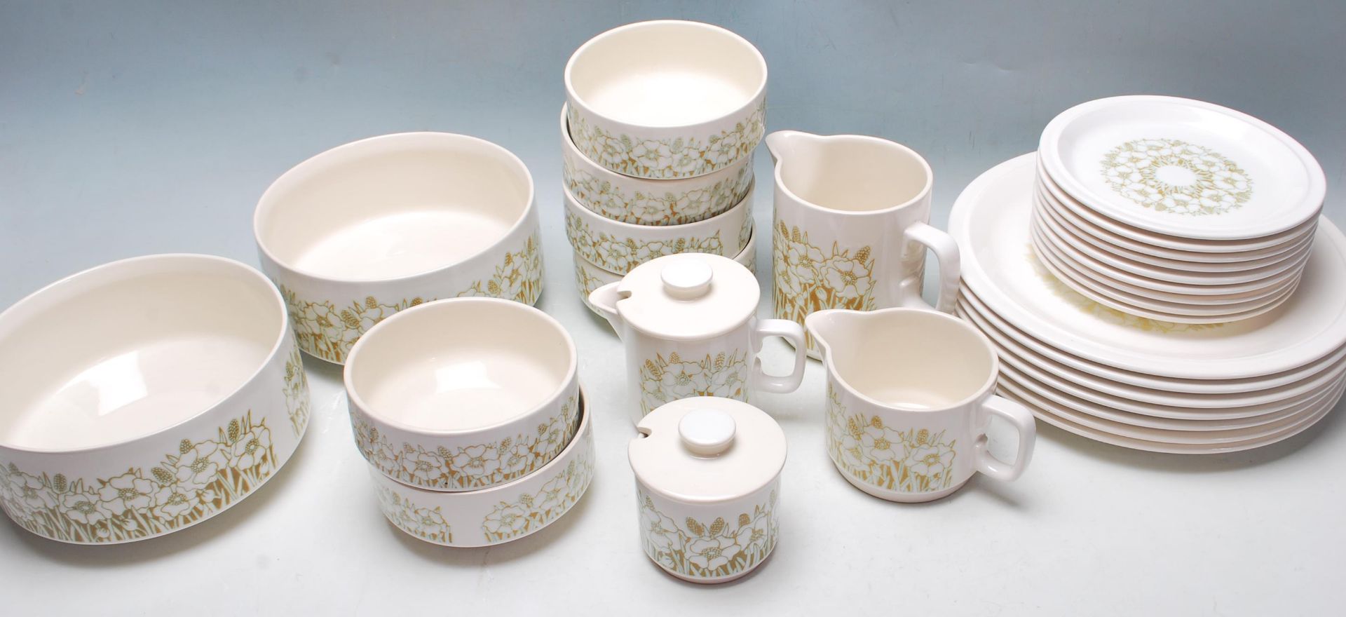 VINTAGE 1970'S HORNSEA FLEUR DINNER SERVICE