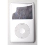 APPLE IPOD CLASSIC IN SILVER 160GB 7TH GENERATION